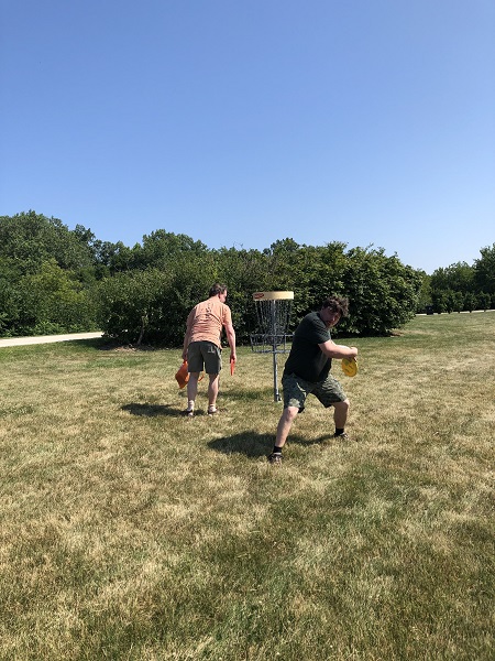 Early August Open Jam (08/04/2019)<br> Ladd and Cameron on frisbee